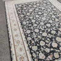 یک تخته فرش 9متری نقره ای با قالیچه 1.5 در 2.25|فرش|قم, نیروگاه|دیوار