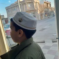 کلاه نماز بغل کعبه دار