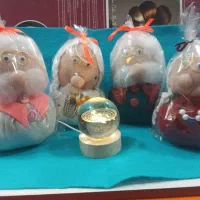 عروسک ننه سرما|اسباب‌بازی بچه|بندر انزلی, انقلاب|دیوار