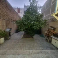 همکف با حیاط اختصاصی تک خواب