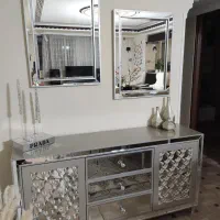 میز تلویزیون و آینه کنسول