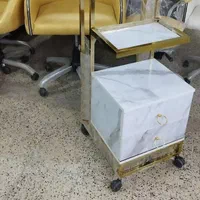 آینه و صندلی سالن آرایشگاه|آرایشگاه و سالنهای زیبایی|سنندج, |دیوار