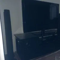 تلویزیون و میز تلویزیون