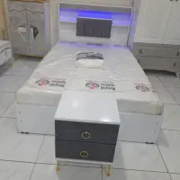 تخت یک و نیم نفره