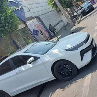 کی‌ام‌سی J7، مدل ۱۴۰۴
