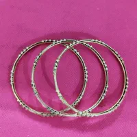 حدود ۳۰ گرم طلا