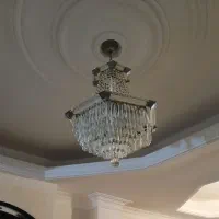 لوستر و میز ناهارخوری و ۴تا صندلی|میز و صندلی غذاخوری|لاهیجان, مهرگان|دیوار