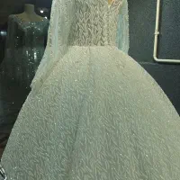 فروش تعدادی لباس عروس