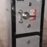 گاوصندوق 2طبقه 1متری نو  ((حتما بخون ))