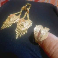 گوشواره و انگشتر