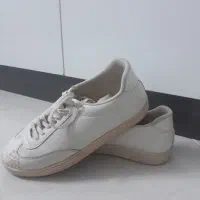 حراج دو جفت کفش باهم ۴۰۰هزار