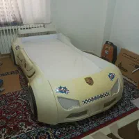 تخت خواب بزرگ بچه میز کاناپه