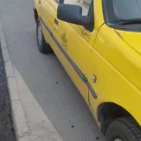 تاکسی ۴۰۵ داخل شهر