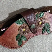 وسایل چرمی|کیف، کفش، کمربند|شیراز, پارک کوهستانی بوستان|دیوار