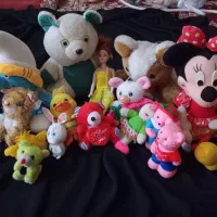 مقداری عروسک فروشی