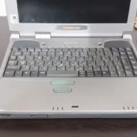 لپ‌تاپ توشیبا قدیمی