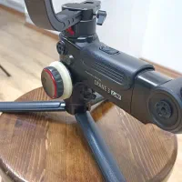 لرزشگیر ژیون کرین ۳ لب|دوربین عکاسی و فیلم‌برداری|تبریز, |دیوار