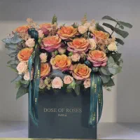 باکس گل رز نارنجی و مینیاتوری کد ۱۱۳۲ گلاریس