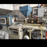 اپراتور دستگاه تزریق پلاستیک