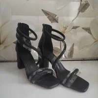 تعدادی لباس مجلسی درحدنونو|لباس|تربتحیدریه, اندیشه|دیوار