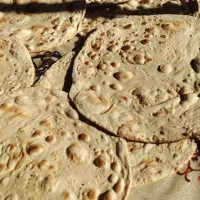 نان خانگی تنوری|خوردنی و آشامیدنی|بروجن, |دیوار