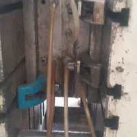 نیروی کار تزریق پلاستیک و ابکاری