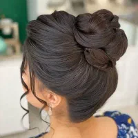 نیازمند مدل شنیون رایگان