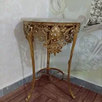 میز کنار سالنی برنز برنجی درحد نو سالم