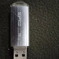 فلش 16گیگ نو نو|قطعات و لوازم جانبی رایانه|ایلام, |دیوار