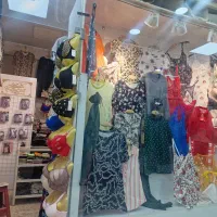 فروشنده پوشاک زنانه