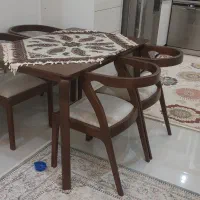 میز نهارخوری ۴ نفره. کاملا نو