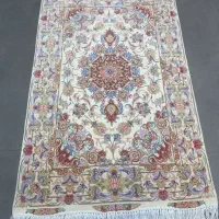 فرش دستباف (بساک) زرنیمهای تبریز چله ابریشم|فرش|مشکیندشت, |دیوار