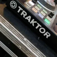 دیجی خانم شاد و پرانرژی