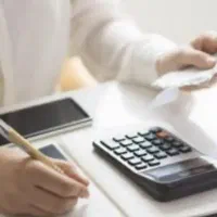 فروشنده خانوم