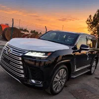LX700 2026 داخل قرمز فول