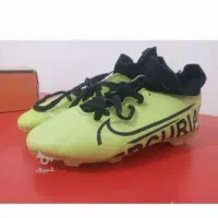 کفش فوتبال مخصوص چمن