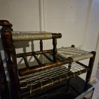 یک عدد میز تلفن،محکم و زیبا