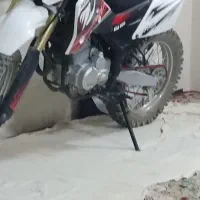 موتور تریل ۲۰۰ کم کار با تمامی مدارک کامل