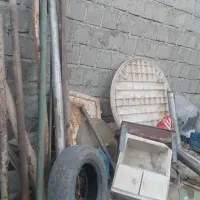 مقداری ضایعات در و پنجره و مصالح ساختمانی|مصالح و تجهیزات ساختمان|بوکان, |دیوار