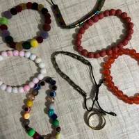 دستبند های خوش رنگ