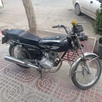 فروشی موتور سیکلت مدل ۹۴