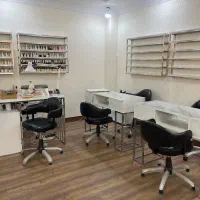 اجاره-میز-ناخن