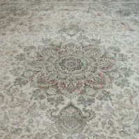 فرش۱۲ متری در حد نو فروش بعلت تغییر دکور