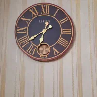 ساعت دیواری