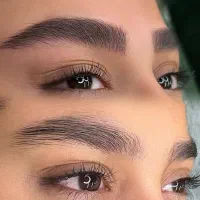 خدمات حرفه ای میکروبلیدینگ و شیدینگ لب