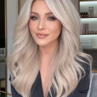 فراخوان مدل رنگ و لایت
