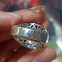 انگشتر زمرد طبیعی مخراج برلیان اصل رکاب ( بخشی)|بدلیجات|تهران, بازار|دیوار