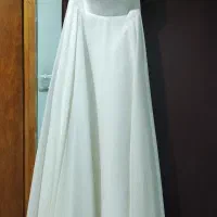 لباس عروس و تور و ژپون سه فنره|لباس|رشت, ساغری سازان|دیوار