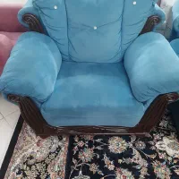 مبل راحتی ۷ نفره همراه میز نهار خوری ۴ نفره