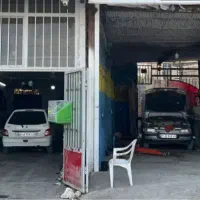 شاگرد جهات کار در مکانیکی و تعویض روغن